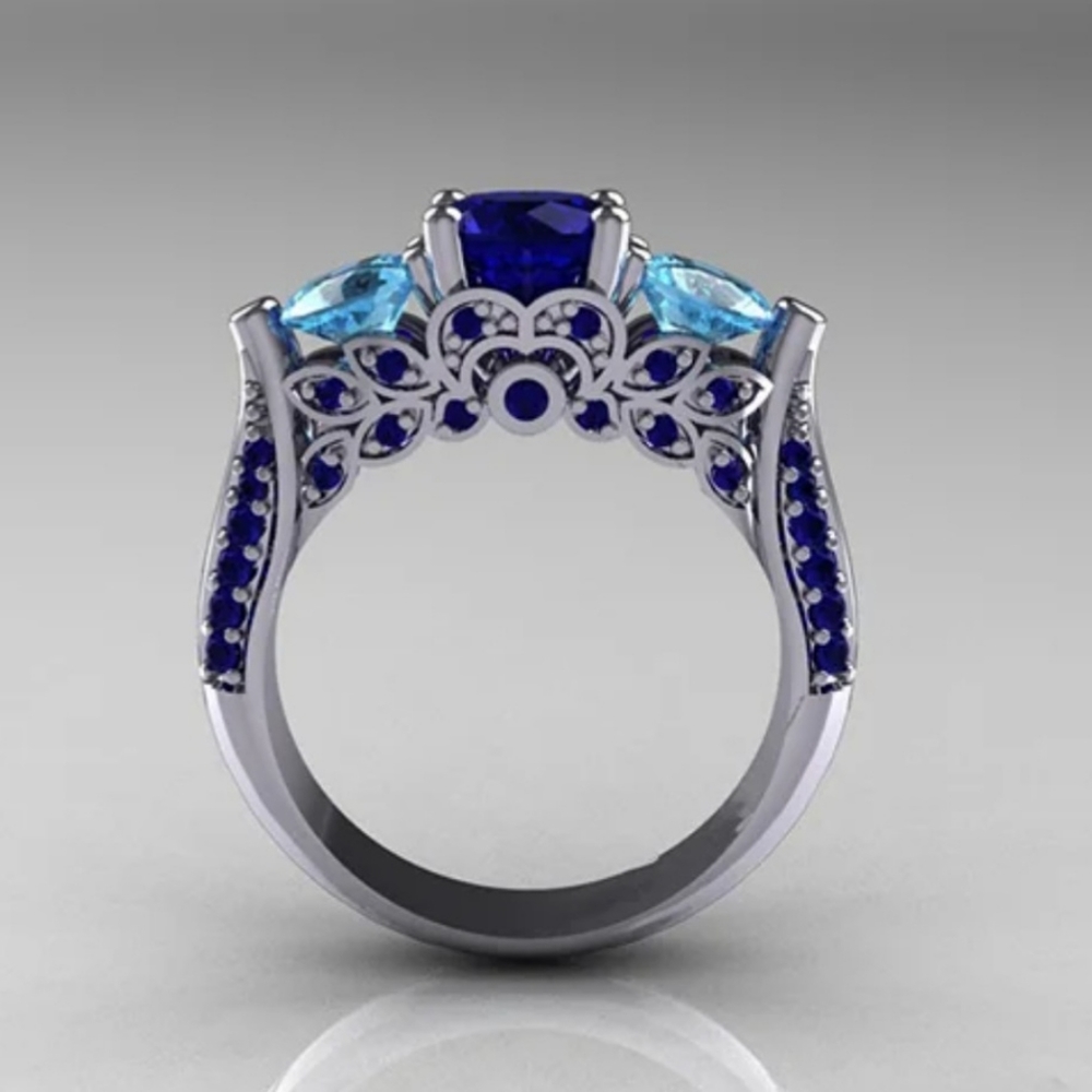 Woman's Ring - Picture 3 of 4